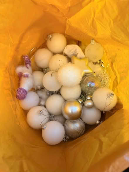 Photo of free White/Silver Christmas decorations (KT5 Surbiton) #1