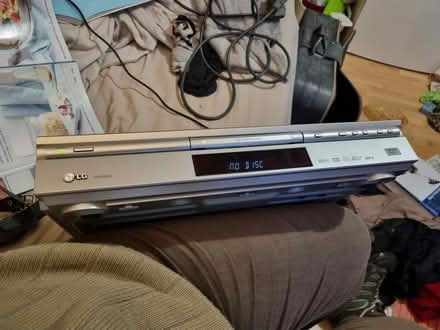 Photo of free LG CD/DVD player. Powers up, however not tested (HA0) #4