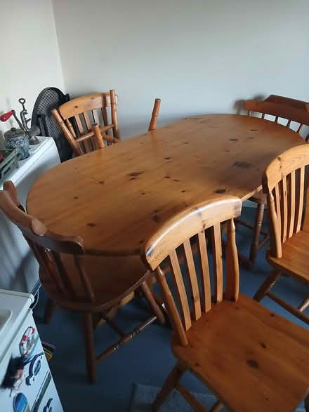 Photo of free Pine Kitchen Table (PO138BD) #4