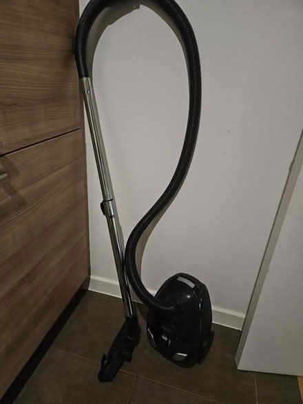 Photo of free Hoover - Amazon Basics (E9) #2