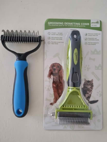 Photo of free 2 Grooming Dematting Combs (Hurst Park, Molesey KT8) #1