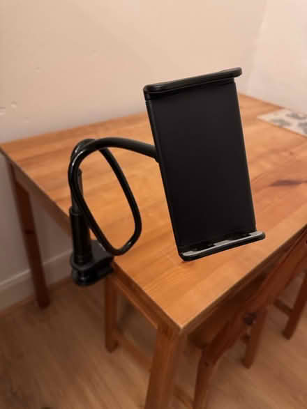 Photo of free iPad / tablet holder (Glasgow G20) #2