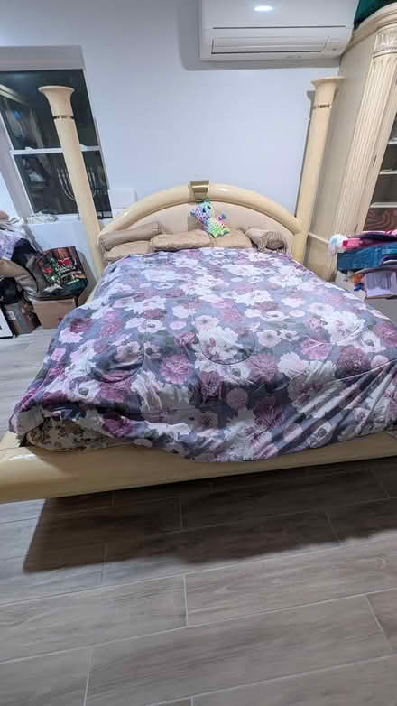 Photo of free King bed very strong Wood frame (Great Neck, New York) #4