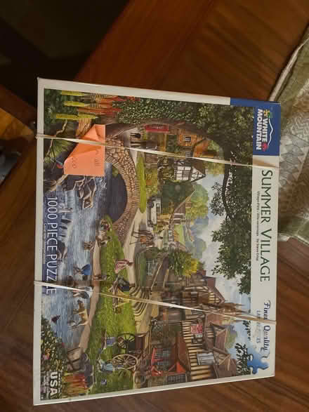 Photo of free 1000 piece puzzle (Chevy Chase DC) #1