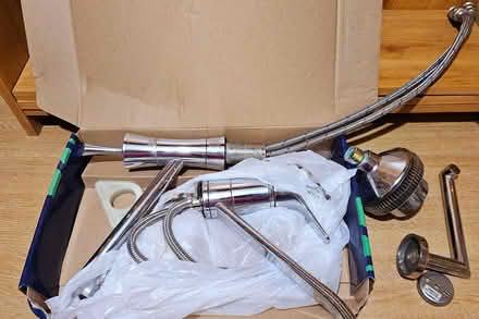 Photo of free 2 Taps, Toilet Roll, Shower head (Bwlchgwyn) #2