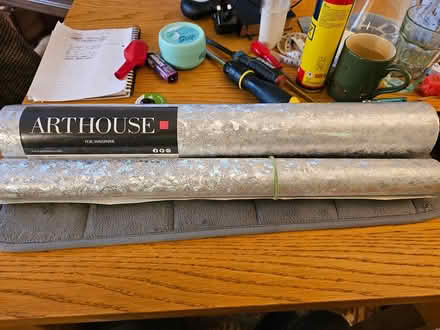 Photo of free Silver Wallpaper (Earlswood RH1) #1