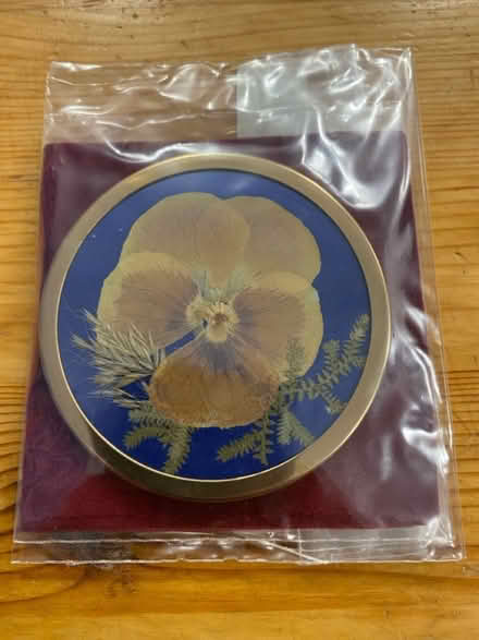 Photo of free Pressed Flowers Gifts (AL4) #3