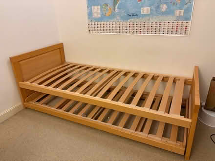 Photo of free Single Bed & trundle bed (Wandsworth SW18) #1