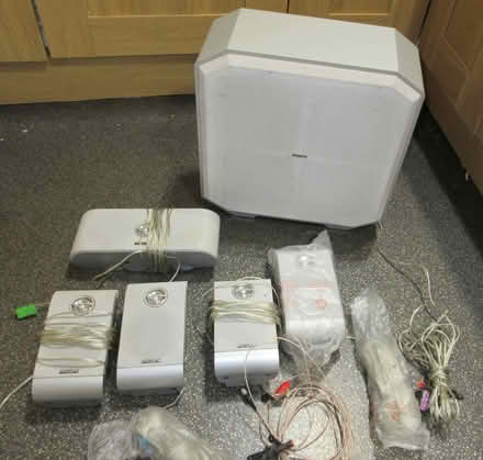 Photo of free Philips Home Cinema 5.1 Speaker System (Kingsway) #1