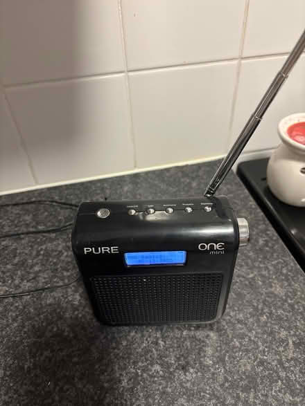 Photo of free DAB small Radio (Hull HU5) #2