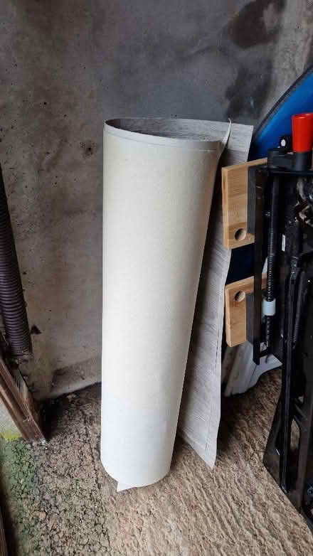 Photo of free Stylish Grey Patterned Vinyl! (Bridge of Allan FK9) #2