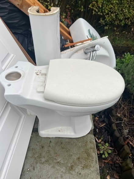 Photo of free Toilet units (West acton - W3) #2