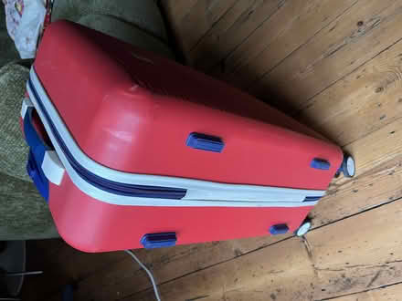 Photo of free Portland suitcase red (Camden Town NW1) #2