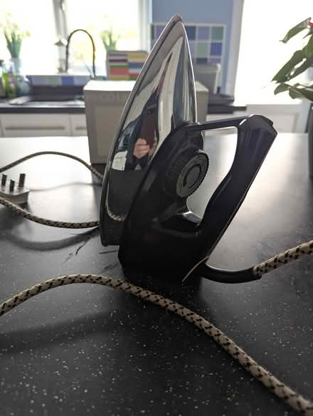 Photo of free Laundry iron (Kempshott RG22) #3