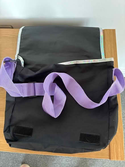 Photo of free Girls satchel bsg (Pr4 2WA) #2