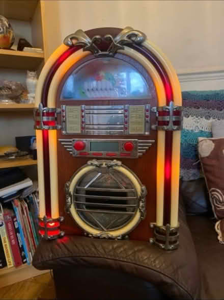 Photo of free Jukebox CD Player (Cheshunt En8) #2