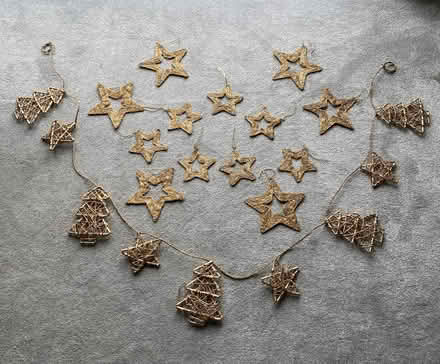 Photo of free Gold Coloured Garland and Stars (Bracknell Forest RG12) #1