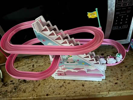 Photo of free Unicorn run toy (Flanshaw WF2) #1