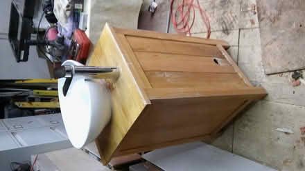 Photo of free Stand alone bathroom sink with stand (Old Walcot SN3) #4