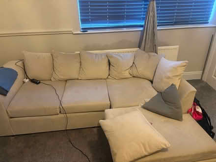 Photo of free L shaped Sofa (Arbourthorne S2) #1