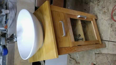 Photo of free Stand alone bathroom sink with stand (Old Walcot SN3) #1