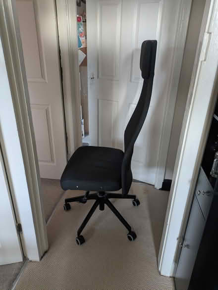 Photo of free Office Swivel Chair (Hempstalls ST5) #3