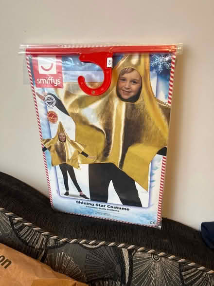 Photo of free Star outfit (HP12 High Wycombe) #1