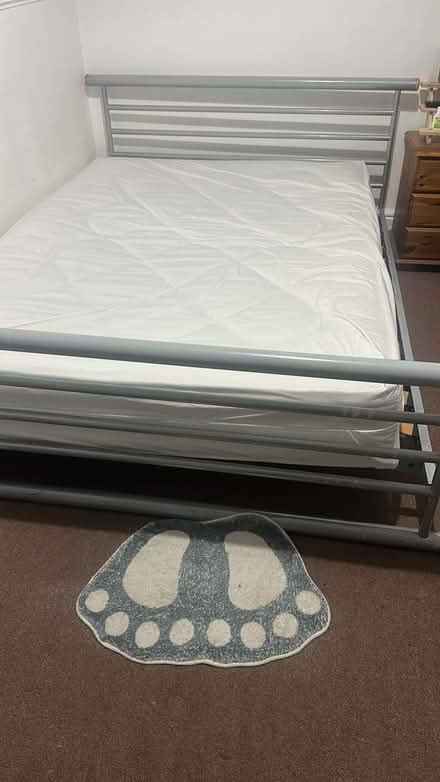 Photo of free Bed Base (DN4 8AJ) #1