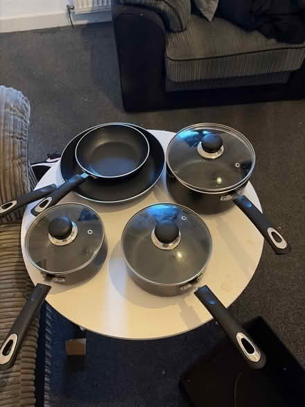 Photo of free Set of black pots (Fountainbridge EH3) #1