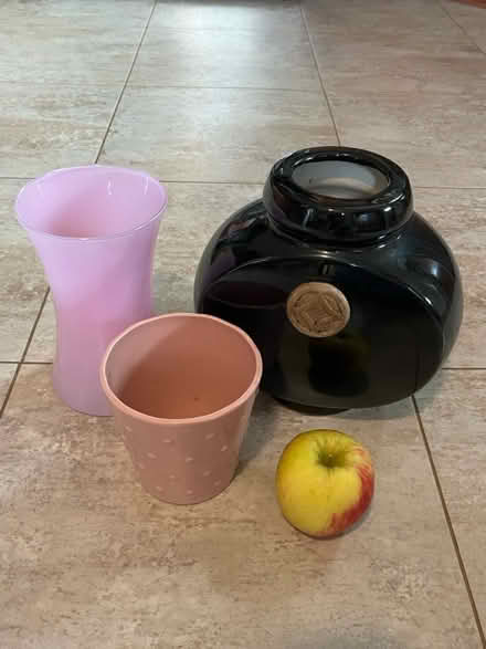 Photo of free Vase/ pot (Bartholow Road, Sykesville) #2