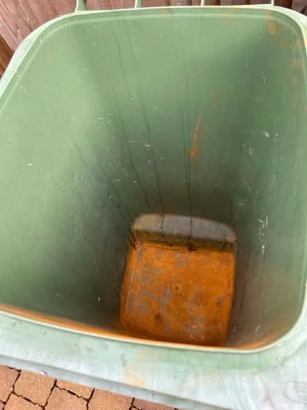 Photo of free Green Bin (GL9) #4