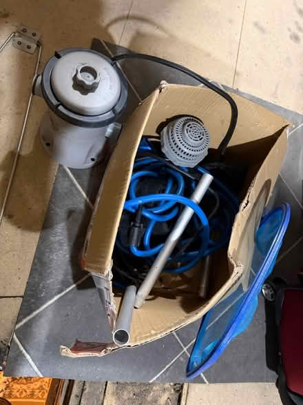 Photo of free 3x2m pool (BR2) #2