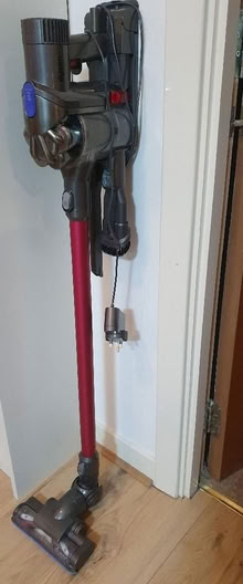 Photo of free Dyson cordless vacuum cleaner (Lauriston EH3) #1