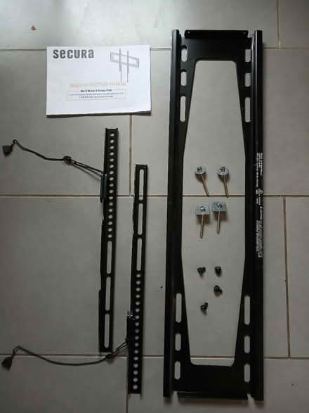 Photo of free TV wall bracket (SK7 Bramhall) #1