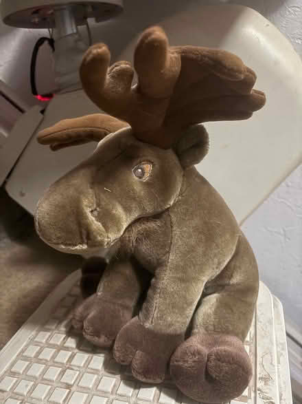 Photo of free Stuffed toy reindeer (Rubery B45) #2