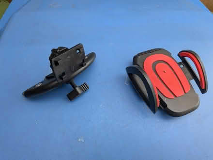 Photo of free Phone holder for car vent (Roffey RH12) #2