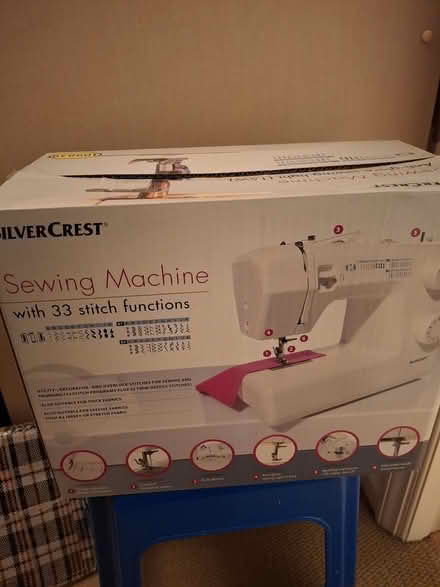 Photo of free Sewing Machine (cr04df) #1