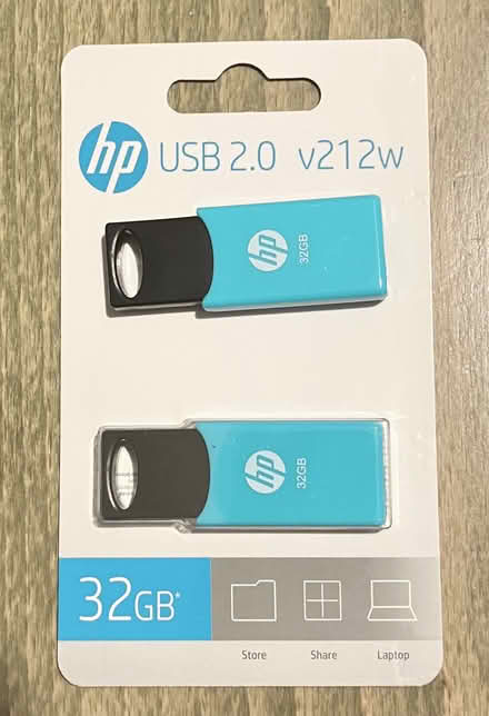 Photo of free 2, USB 2.0 thumb drives. (IP4) #1