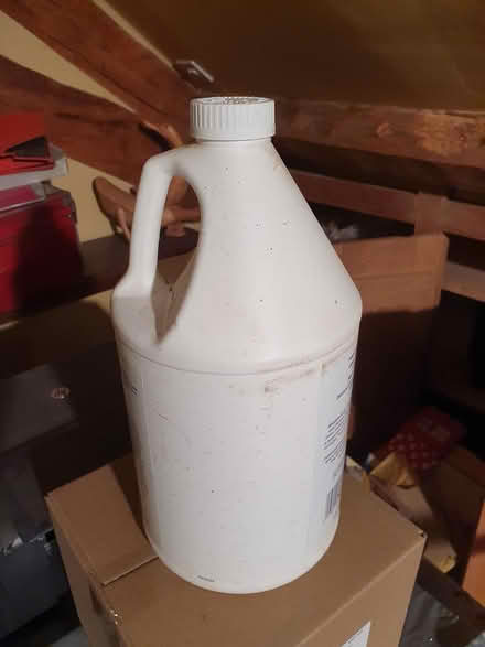 Photo of free Pet conditioner/detangler 3.8L (Dutlas LD7) #1