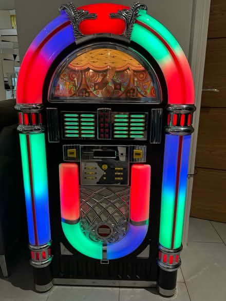 Photo of free Steepletone cd jukebox ( faulty) (Goffs oak EN7) #4