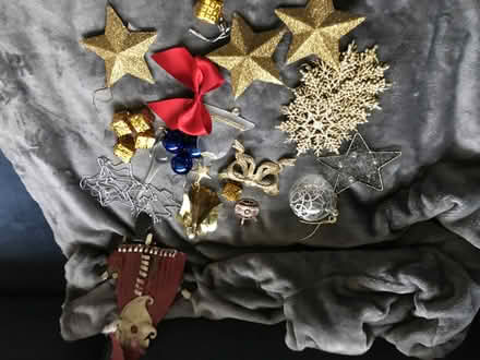 Photo of free Christmas decorations (Monks Hill CR2) #1