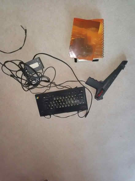 Photo of free Sinclair ZX Spectrum, power supply and gun. Untested (Heswall CH60) #2