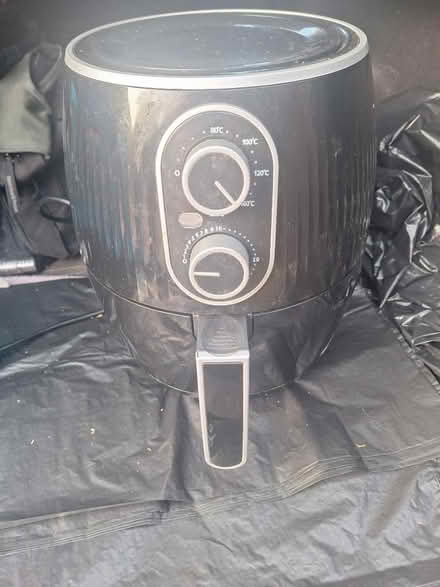 Photo of free Air fryer (Coningsby LN4) #1