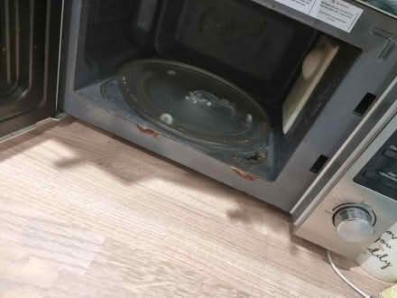 Photo of free Microwave (Sinfin) #3