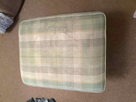 Photo of free Pouffe (Newhaven SK17) #4