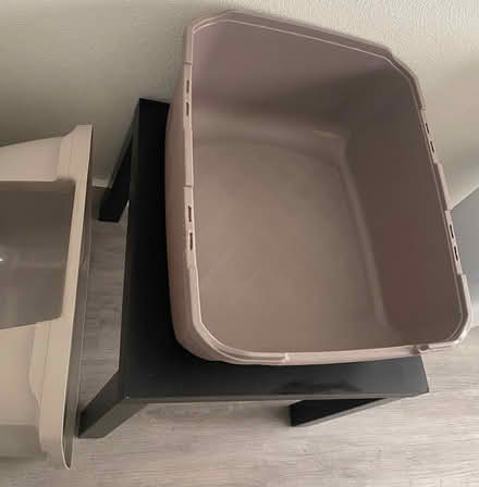 Photo of free Used Jumbo Cat Litter Box (Richmond) #4