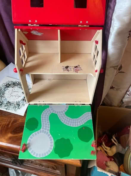 Photo of free Little dolls house (Blacklands TN34) #2