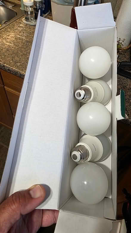 Photo of free Five assorted LED light bulbs (K2G 2Y9) #1