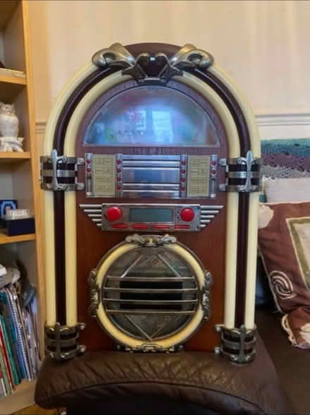 Photo of free Jukebox CD Player (Cheshunt En8) #1