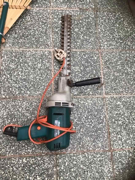 Photo of free Electric hedge cutter and lawn rake (Garden City OX5) #4
